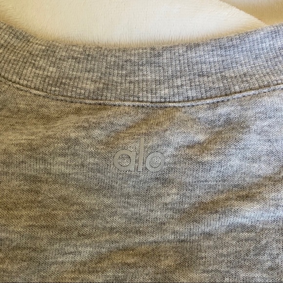 ALO Yoga Glimpse Pullover - Picture 5 of 7